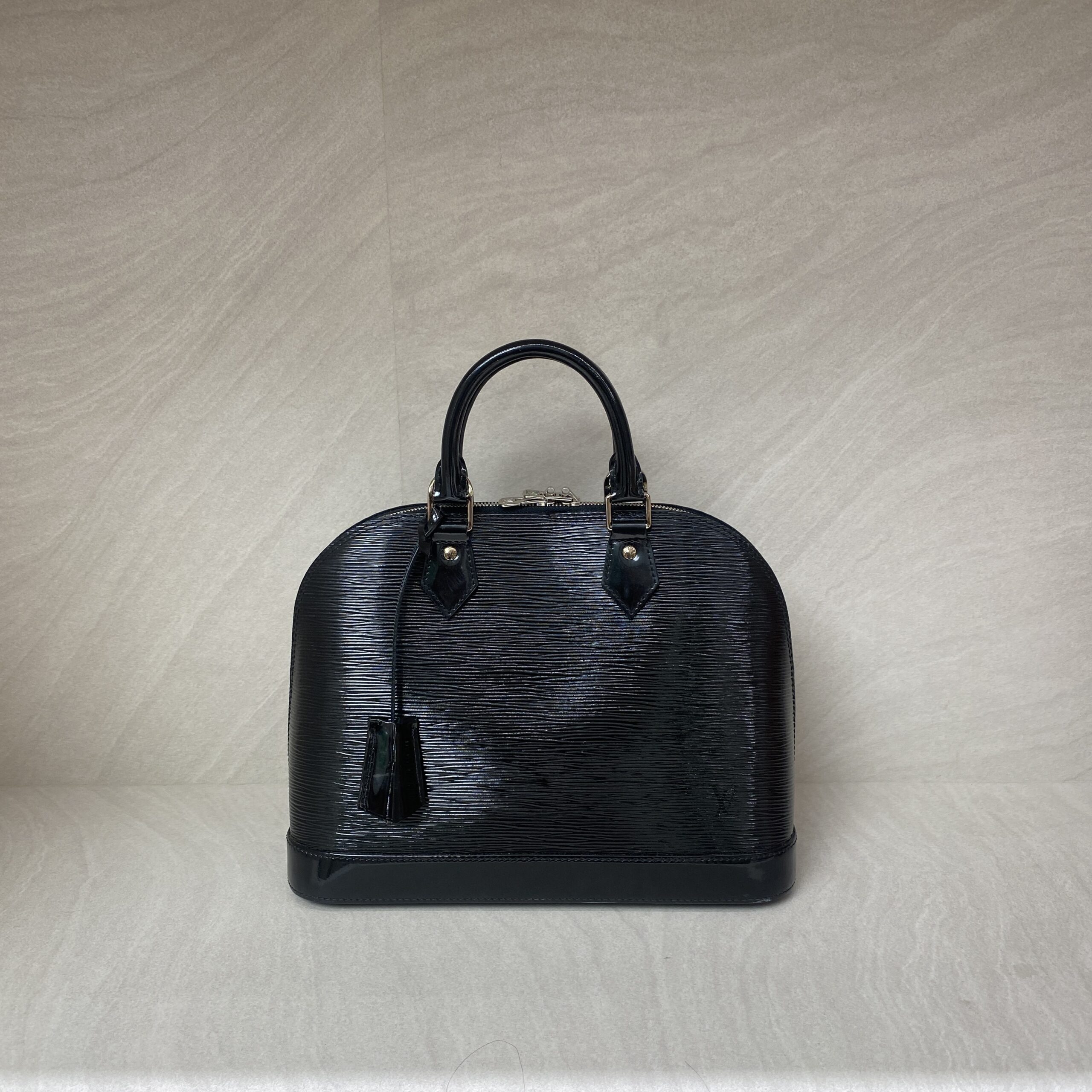 Louis Vuitton Alma PM Epi Black SHW
