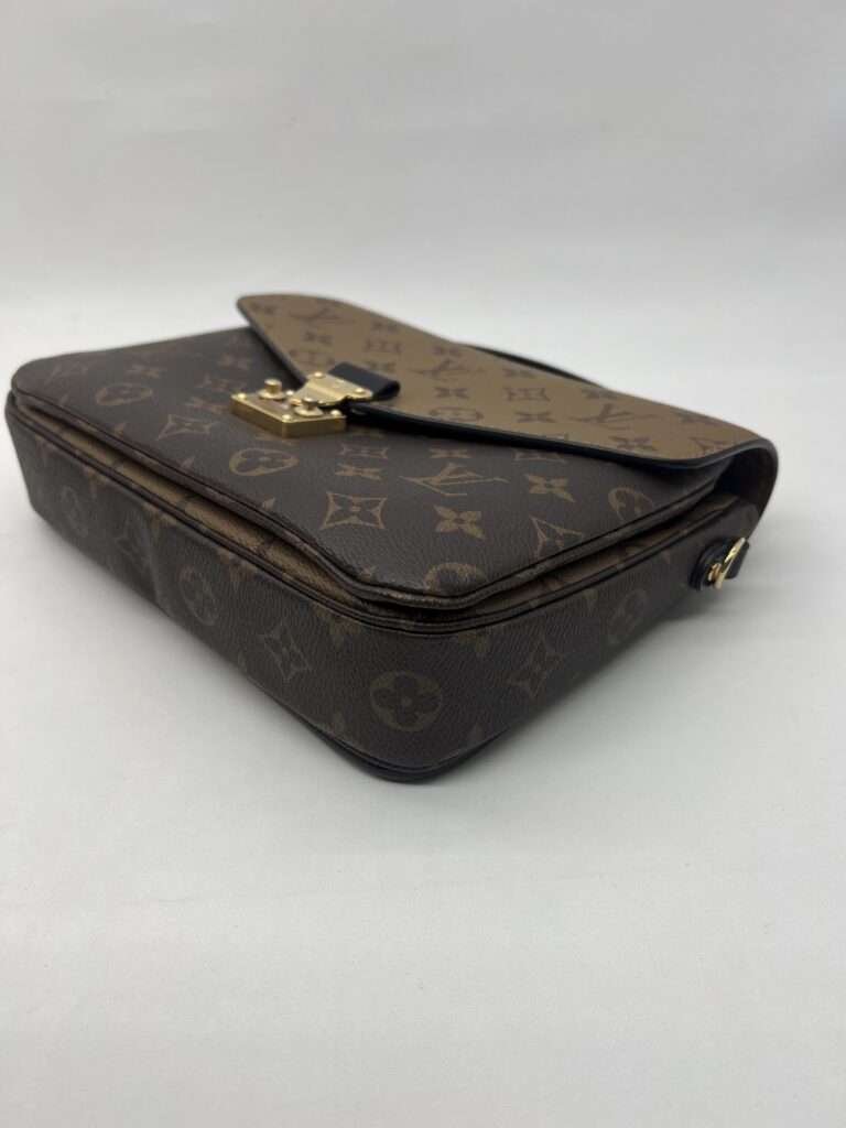 Louis Vuitton Metis MM Monogram Reverse GHW