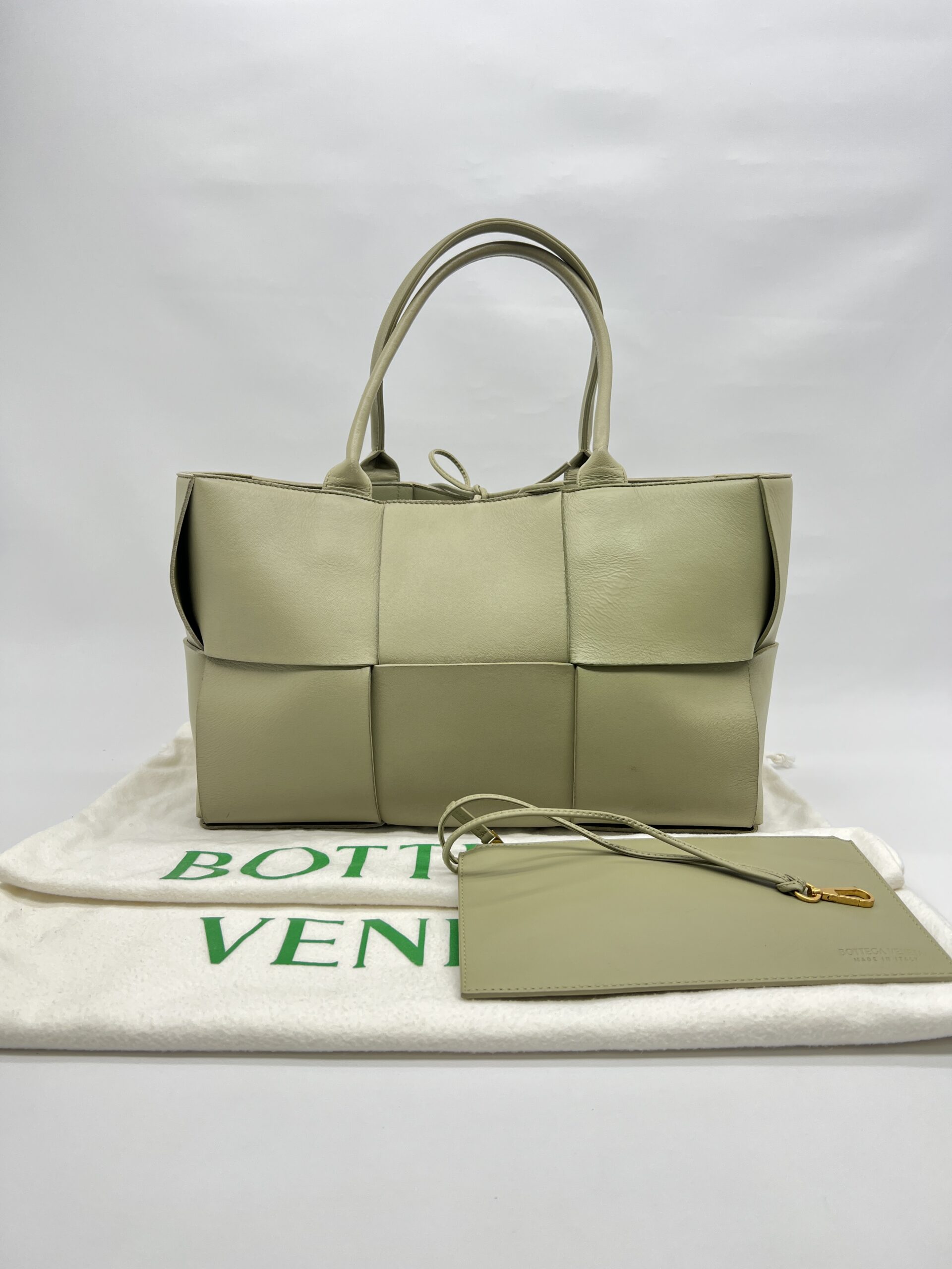 Bottega Veneta Arco Tote Travertine GHW