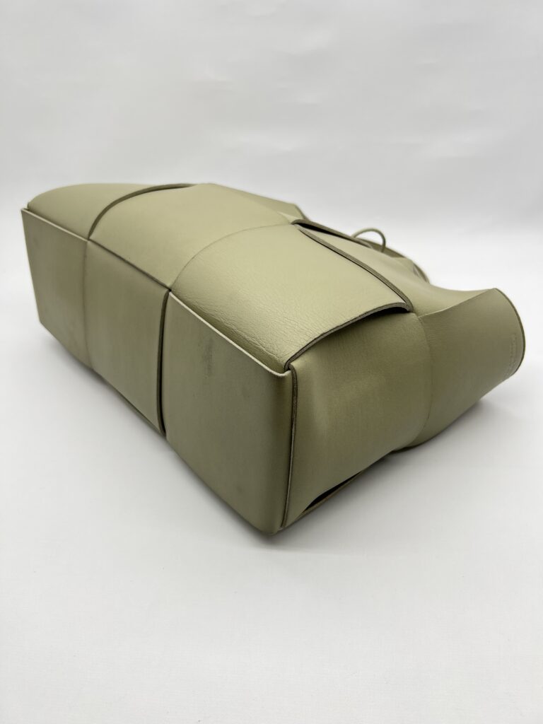 Bottega Veneta Arco Tote Travertine GHW
