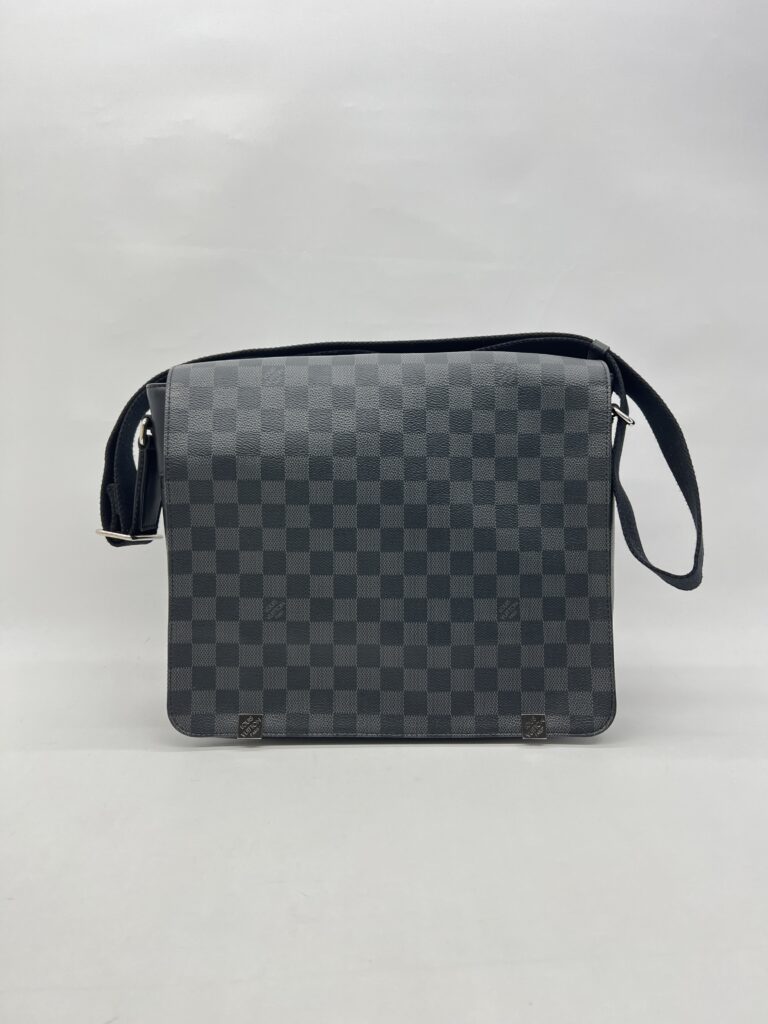 Louis Vuitton District Damier Graphite Black