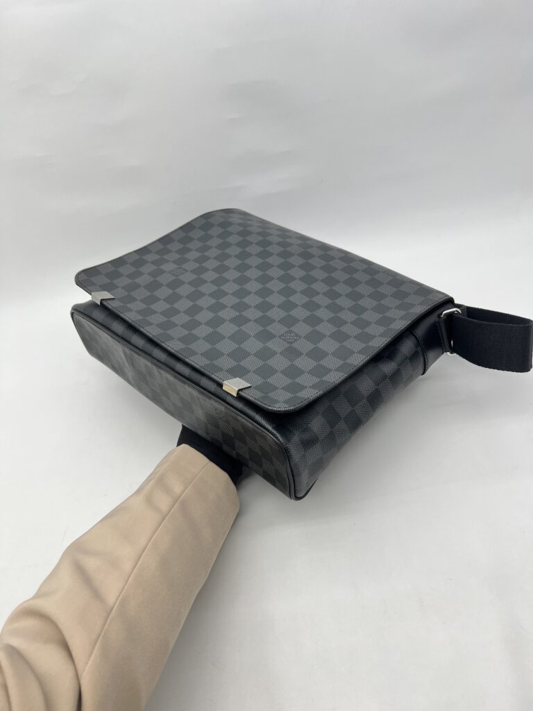 Louis Vuitton District Damier Graphite Black