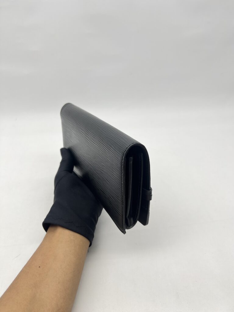 Louis Vuitton Epi Honfleur Clutch Black GHW