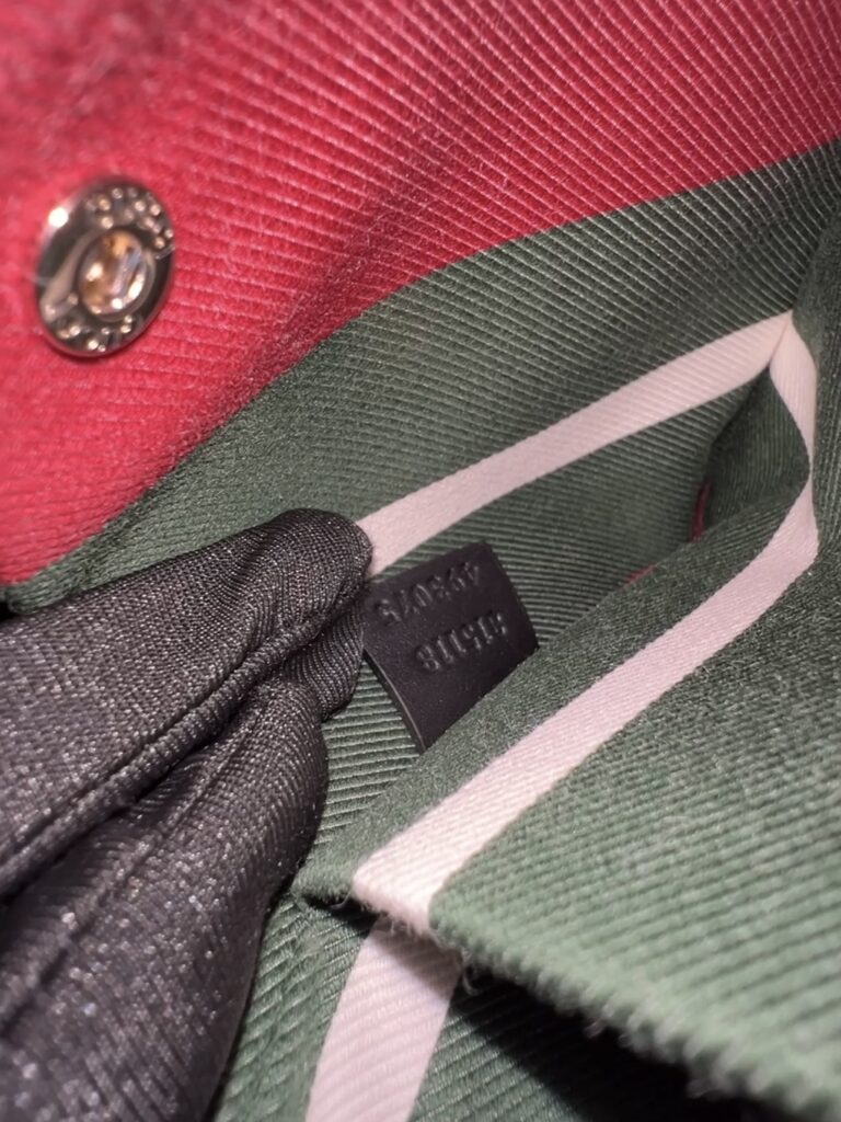 Gucci GG Emblem Small Bucket GG Supreme Black LGHW
