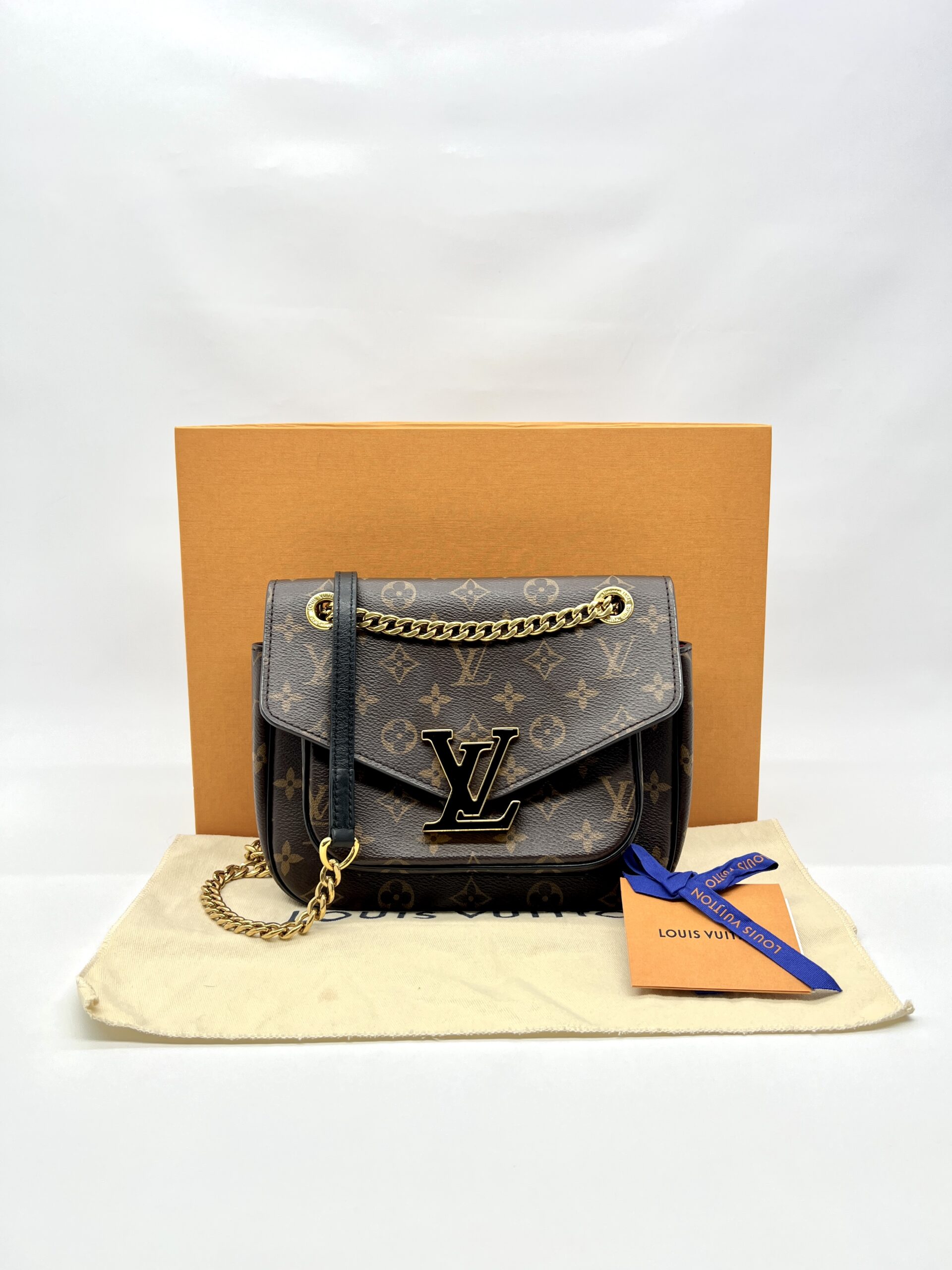 Louis Vuitton Passy Monogram GHW