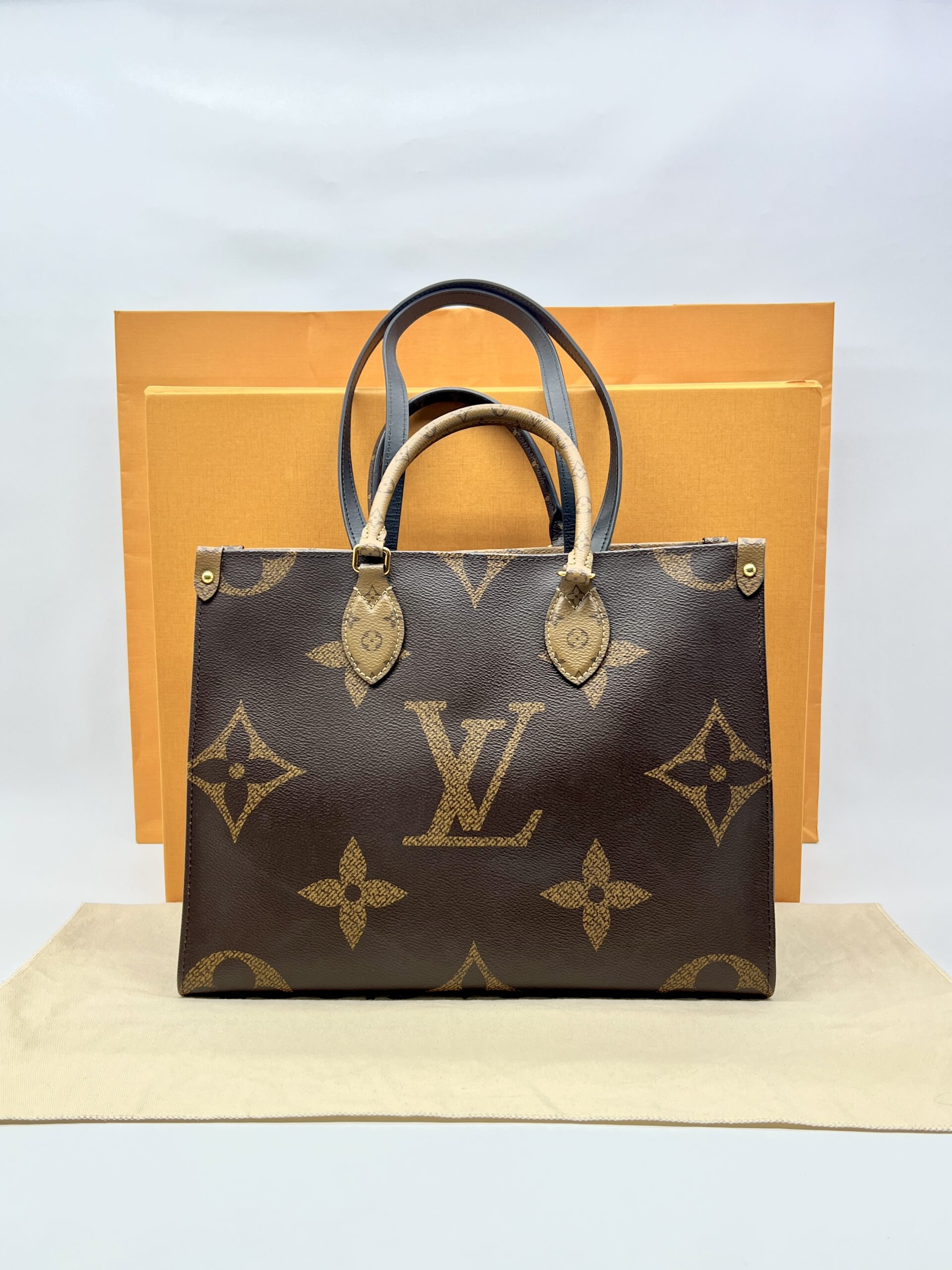 Louis Vuitton On The Go MM Gaint Monogram Reverse GHW