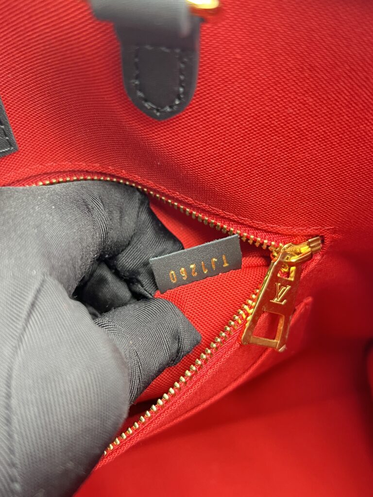 Louis Vuitton On The Go MM Gaint Monogram Reverse GHW