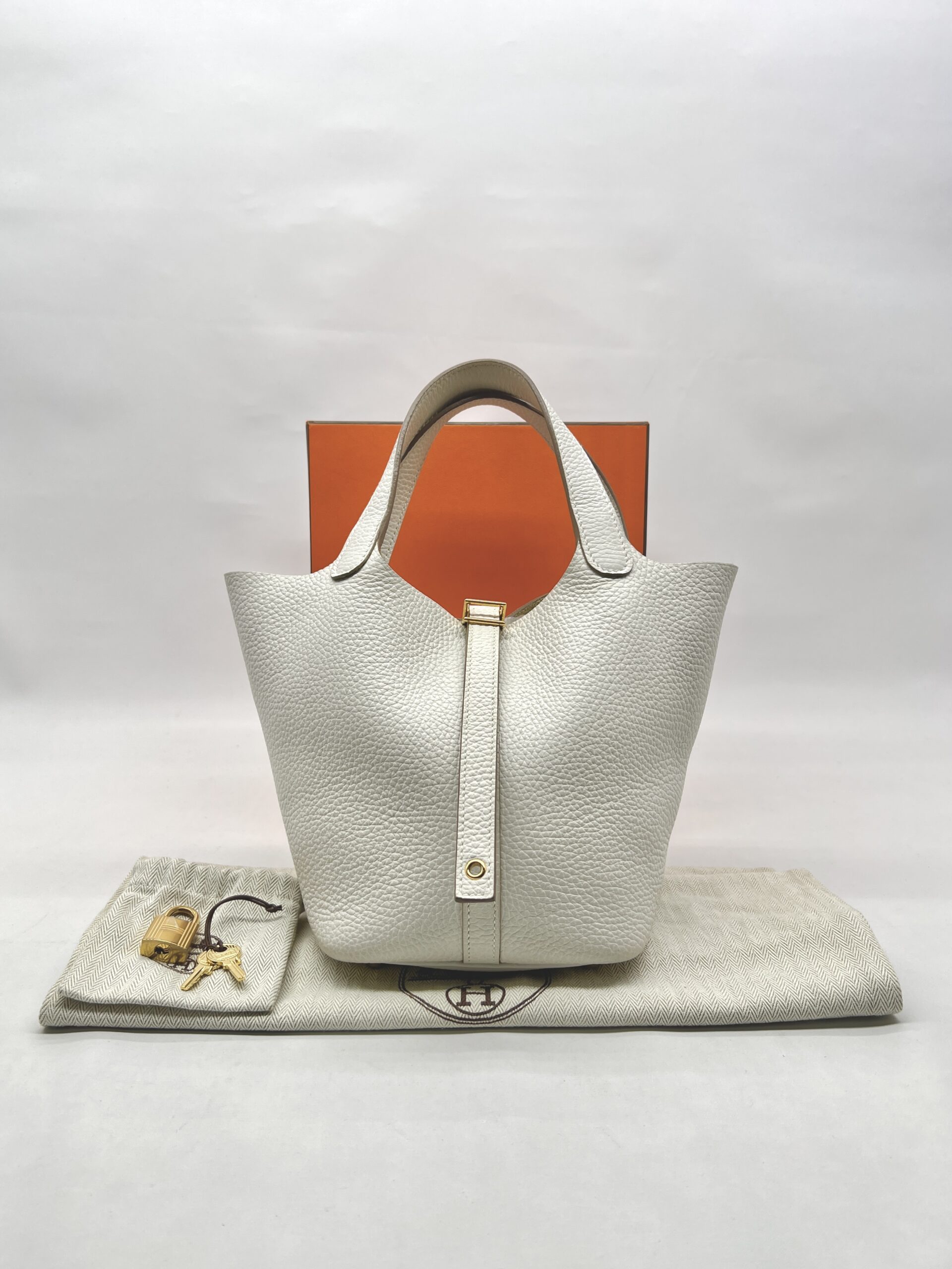 Hermes Picotin Lock 18 Clemence Gris Perle GHW