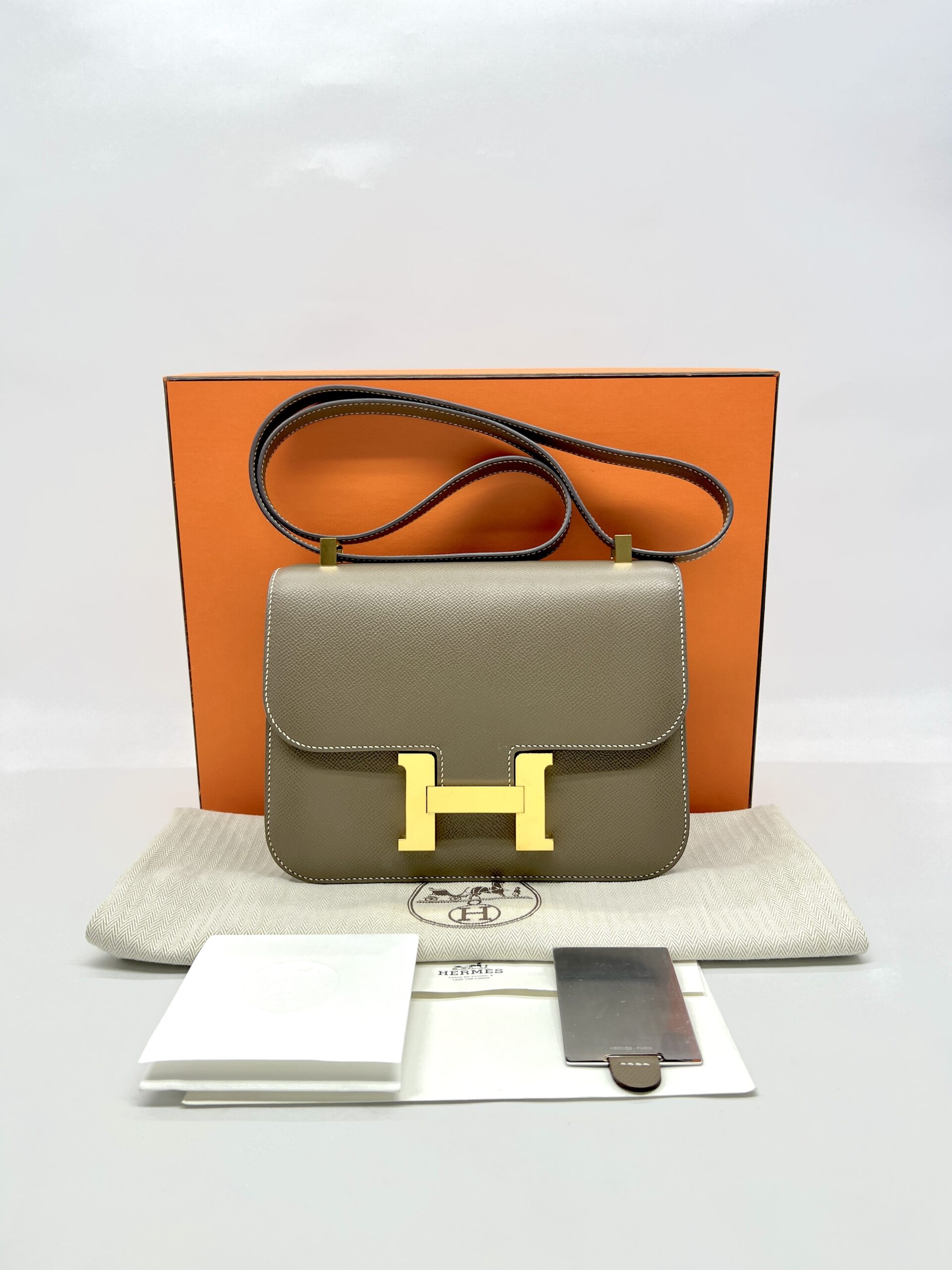 Hermes Constance 24 Etoupe Epsom GHW