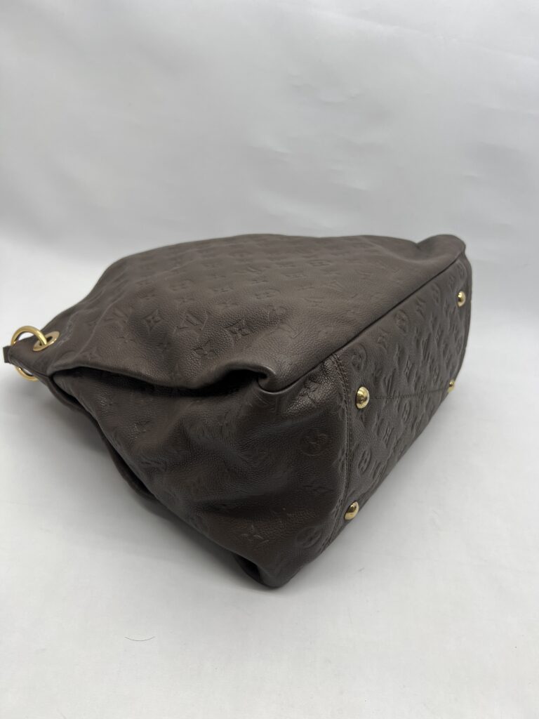 Louis Vuitton Artsy GM Monogram GHW