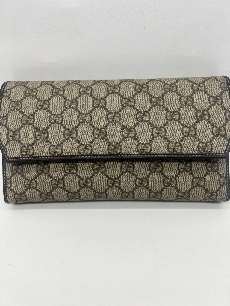 Gucci Clutch GG Supreme Brown
