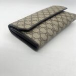 Gucci Clutch GG Supreme Brown