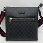 Gucci Courrier Messenger Zip GG Supreme Black SHW
