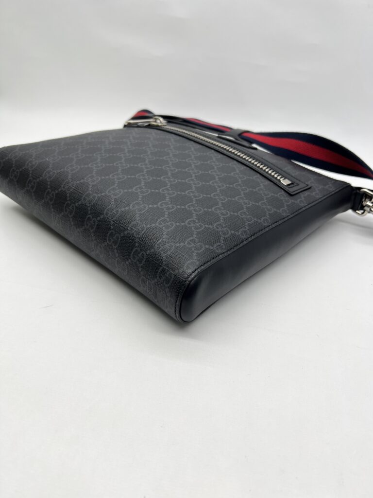 Gucci Courrier Messenger Zip GG Supreme Black SHW