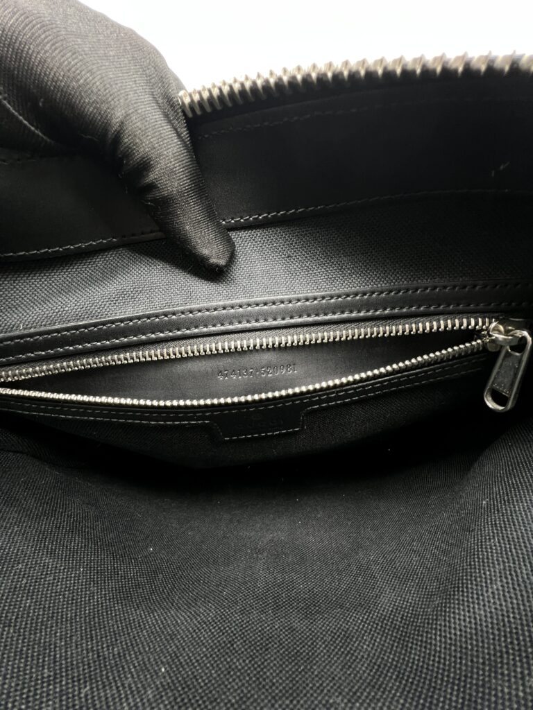 Gucci Courrier Messenger Zip GG Supreme Black SHW