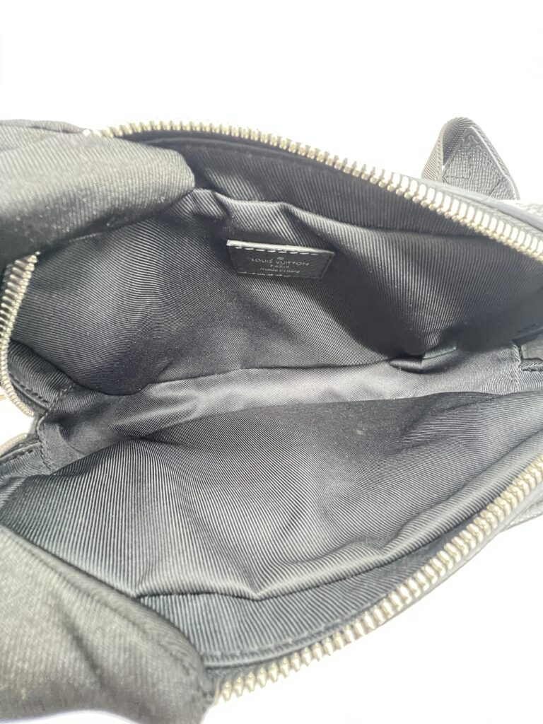 Louis Vuitton Outdoor Bumbag Taigarama Black Monogram SHW