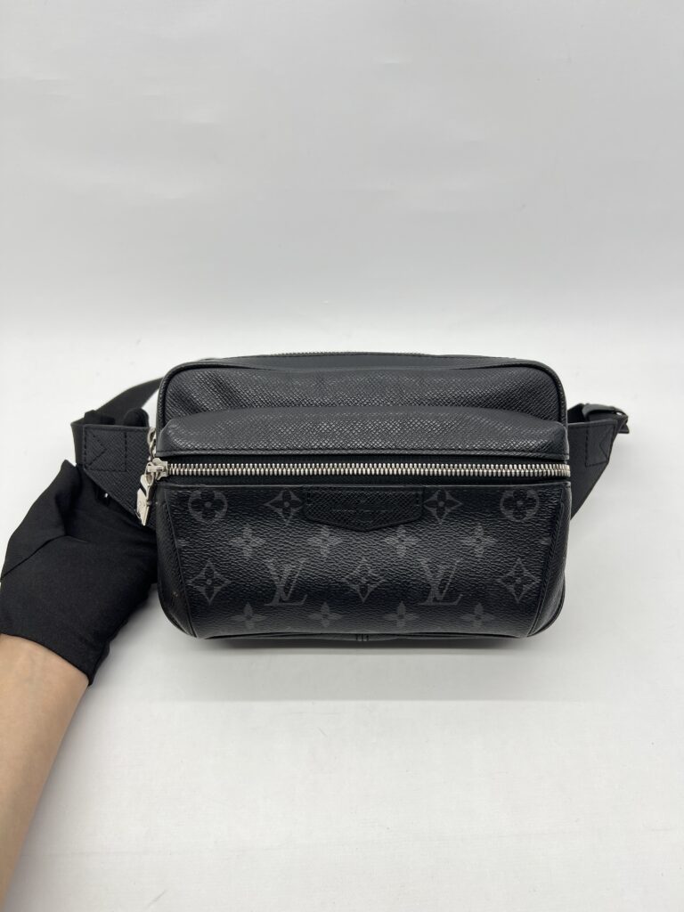 Louis Vuitton Outdoor Bumbag Taigarama Black Monogram SHW