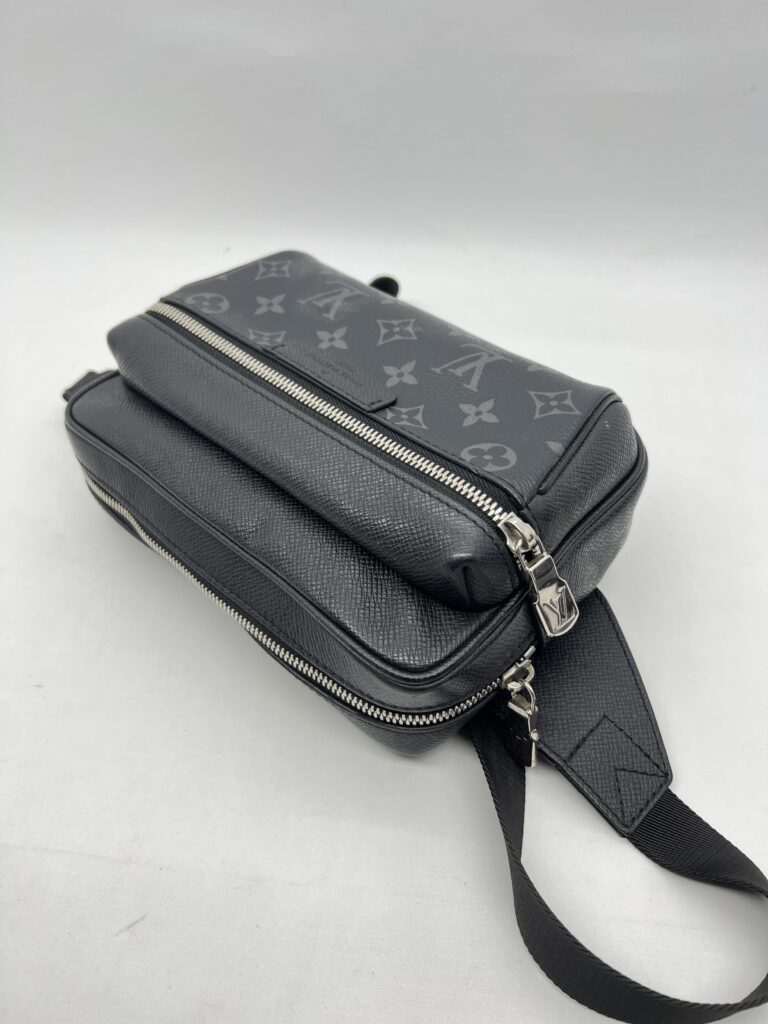 Louis Vuitton Outdoor Bumbag Taigarama Black Monogram SHW