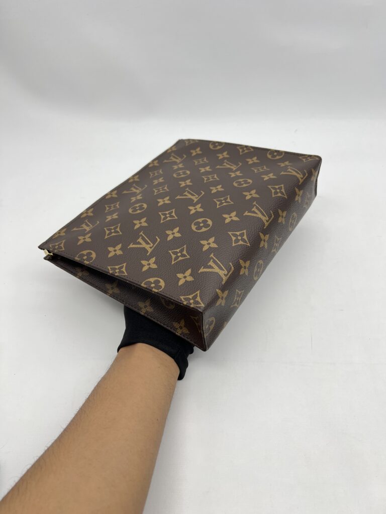 Louis Vuitton Pochette Toiletry Monogram GHW