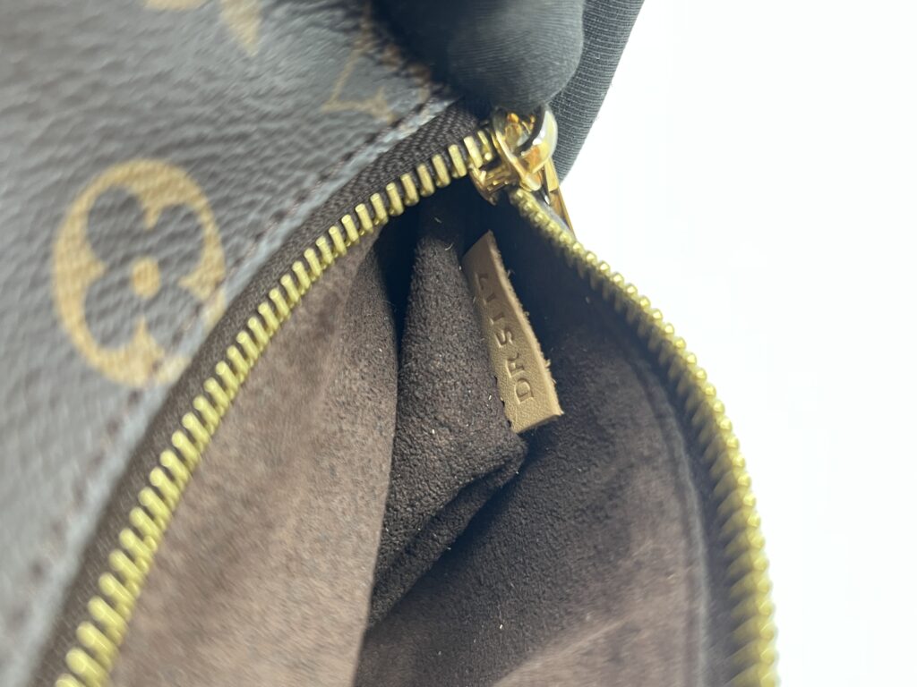 Louis Vuitton Metis MM Mongram  GHW