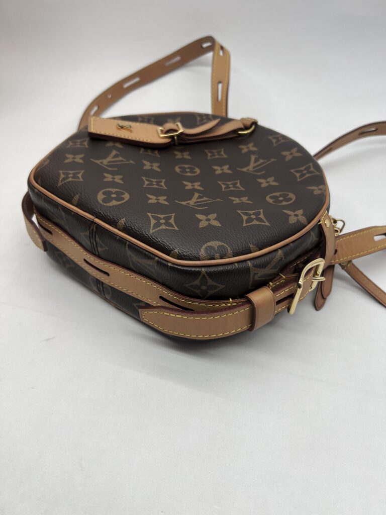 Louis Vuitton Boite Chapeau Souple Monogram GHW