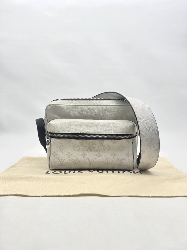 Louis Vuitton Outdoor Messenger Monogram Antartica White Taiga