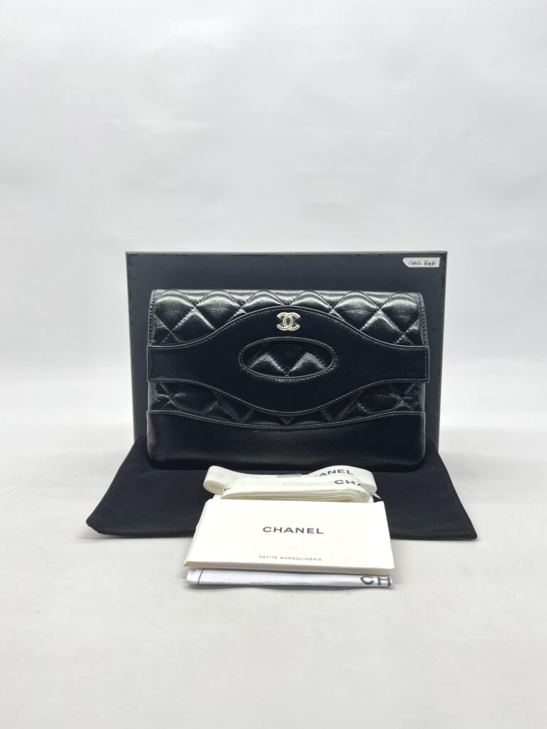 Chanel Clutch Shiny Black LGHW
