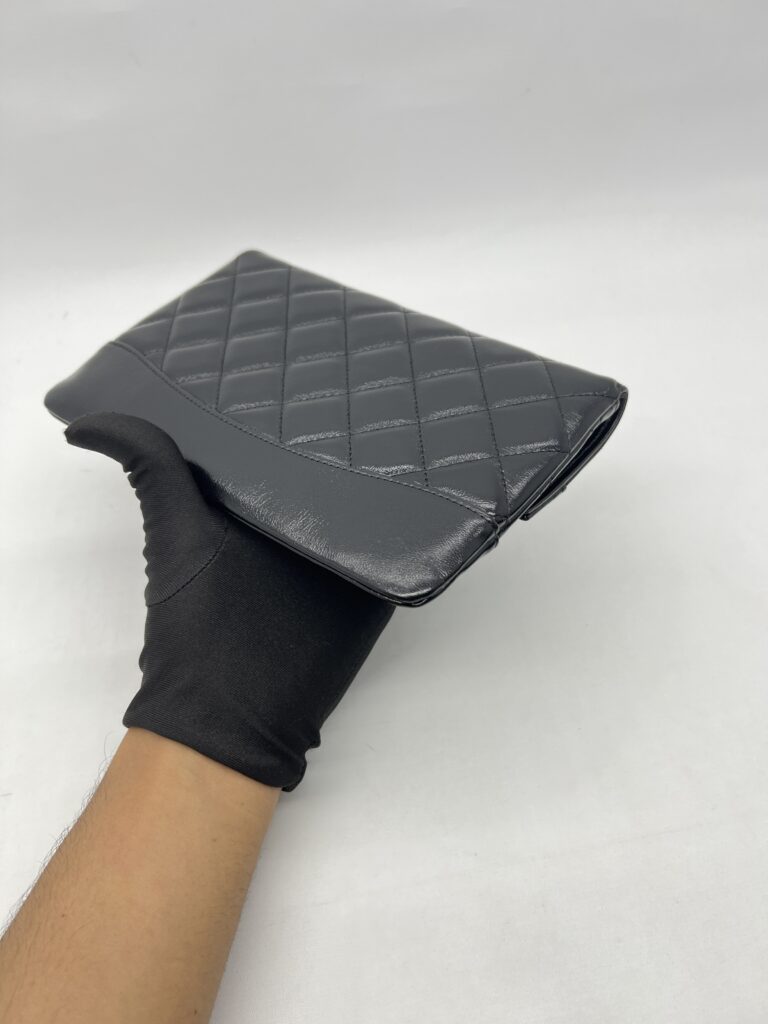 Chanel Clutch Shiny Black LGHW