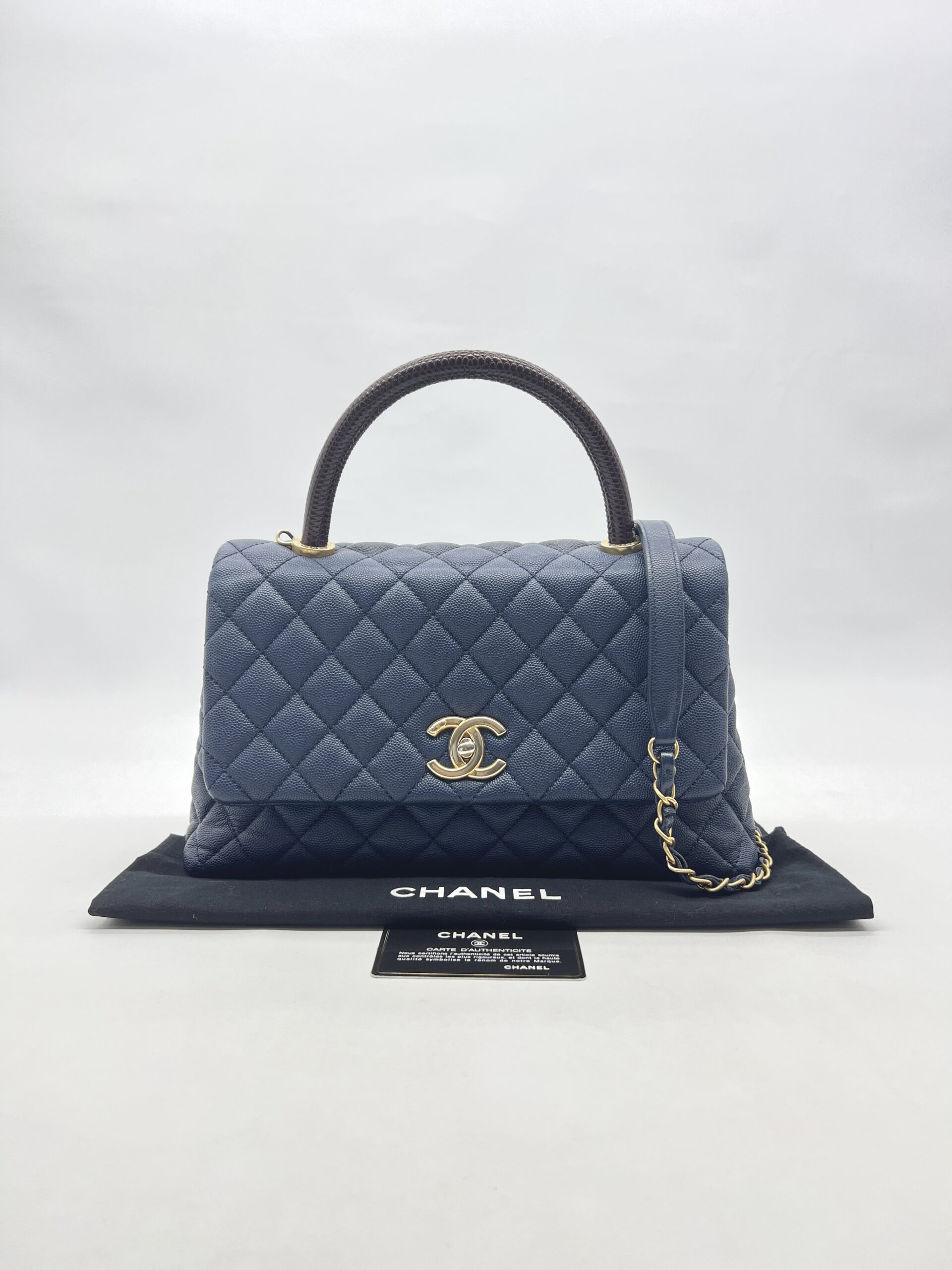 Chanel Coco Handle Medium Caviar Navy GHW