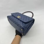Chanel Coco Handle Medium Caviar Navy GHW