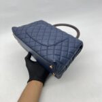 Chanel Coco Handle Medium Caviar Navy GHW