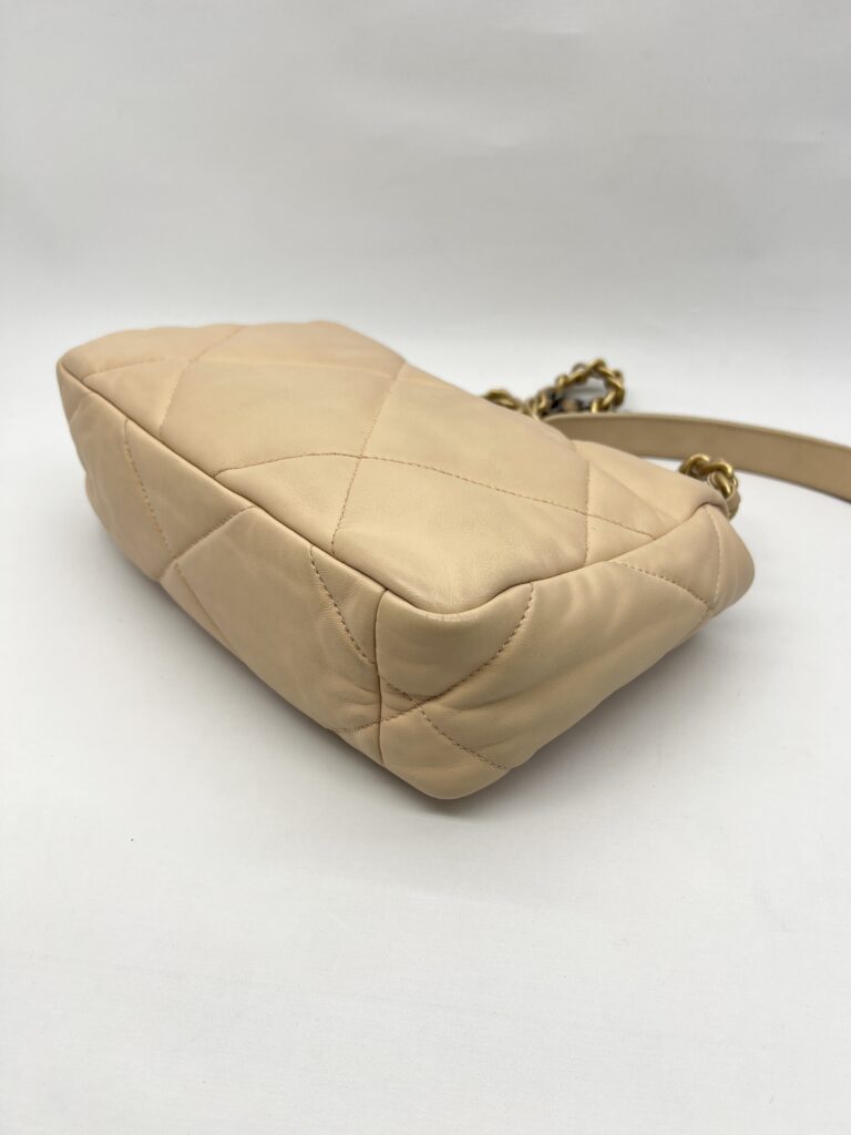 Chanel C19 Small Lambskin Nude GHW