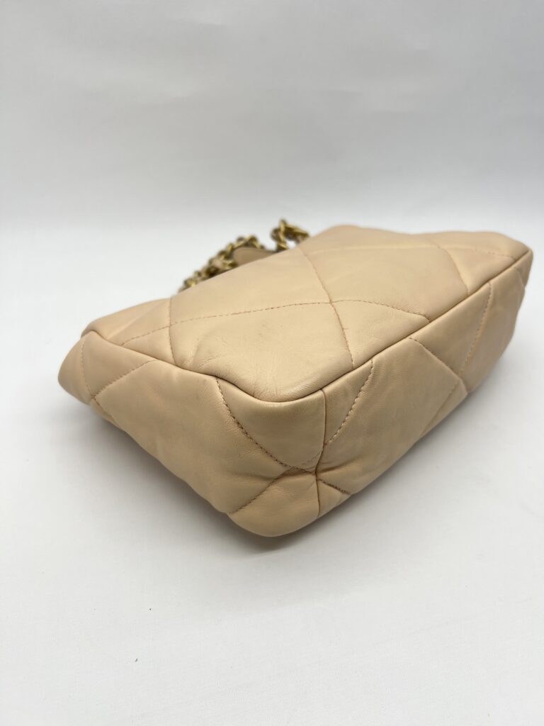 Chanel C19 Small Lambskin Nude GHW