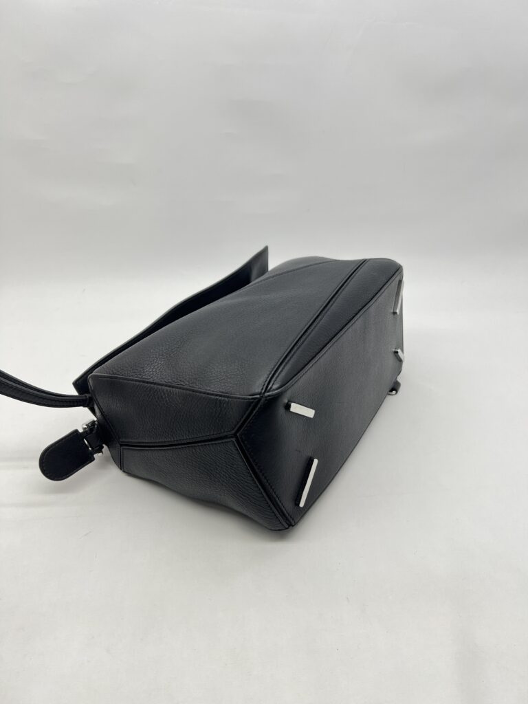 Loewe Puzzle Black SHW
