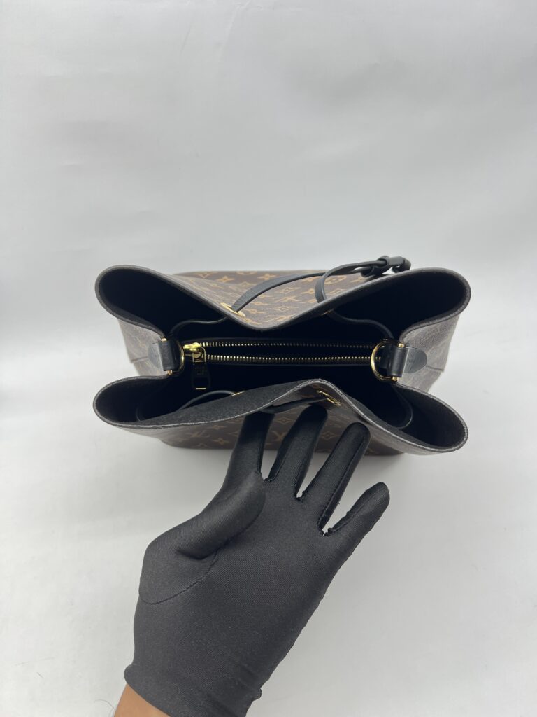 Louis Vuitton Neo Neo MM Monogram Noir GHW