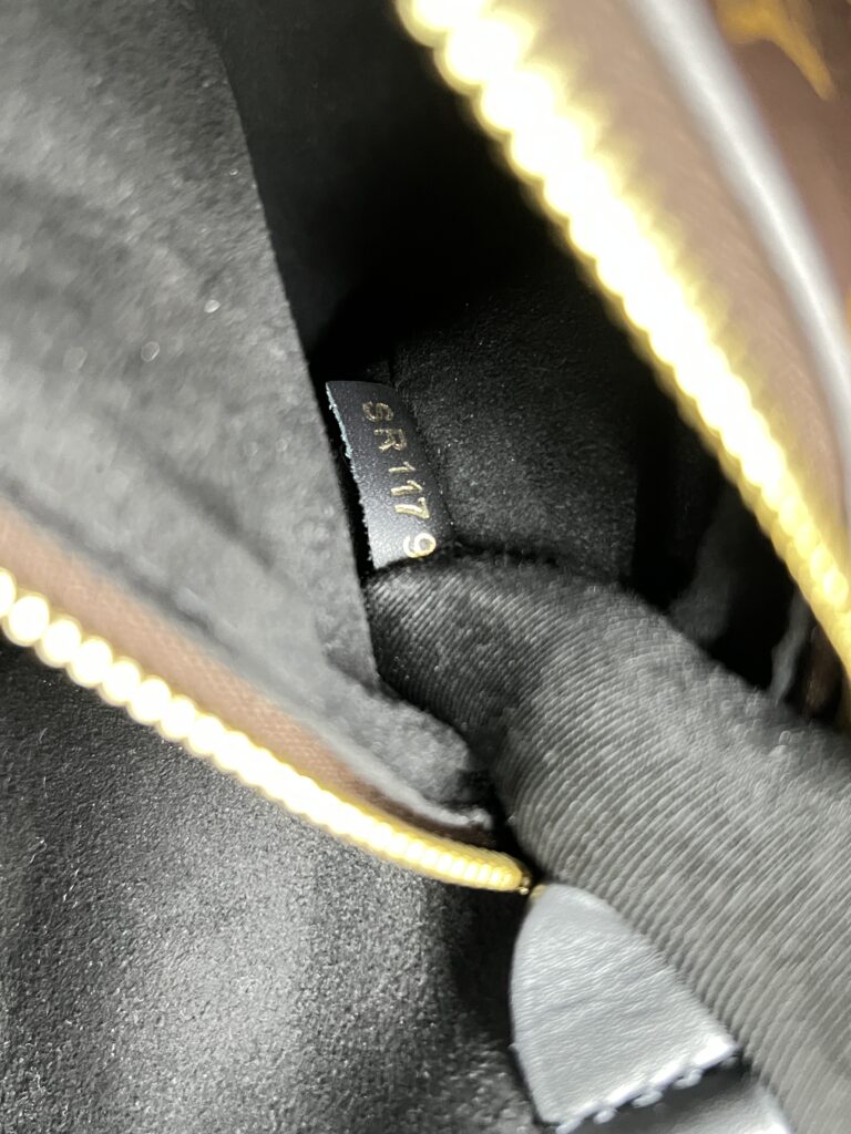 Louis Vuitton Neo Neo MM Monogram Noir GHW