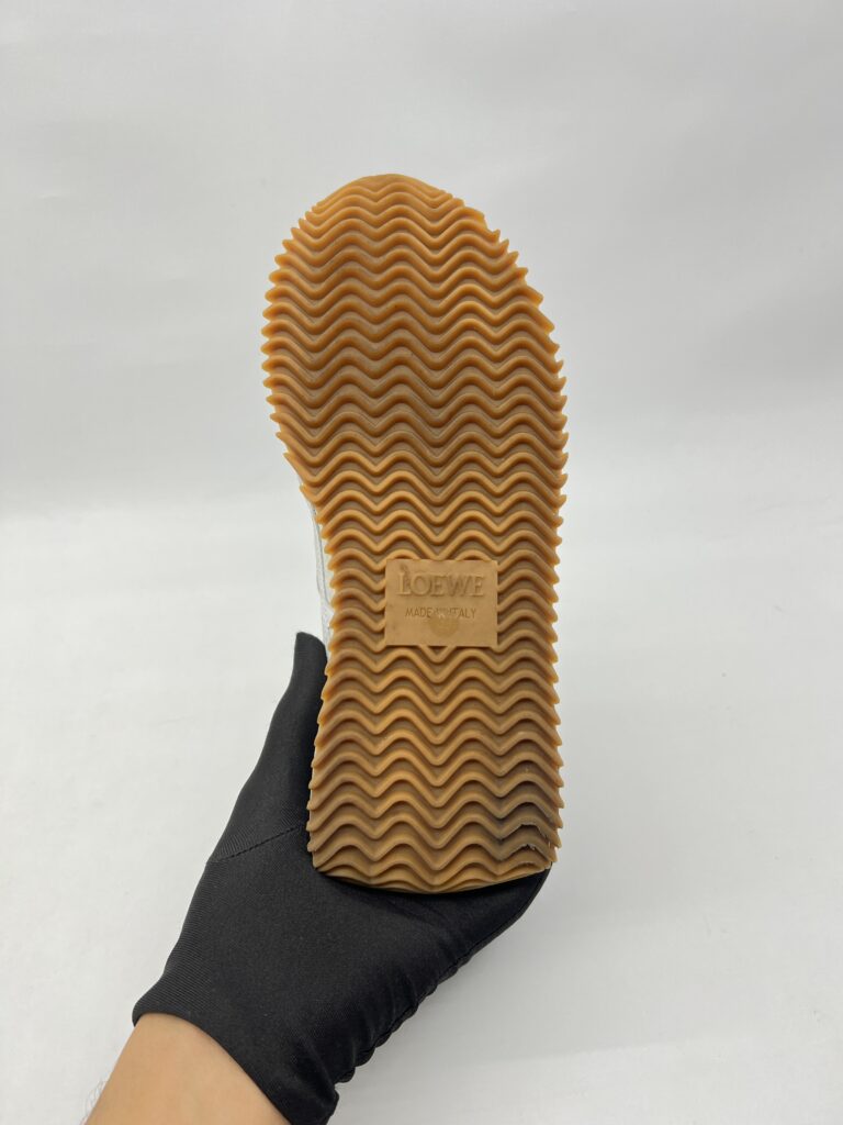Loewe Flow Runner Suede Nylon Gold Blanc