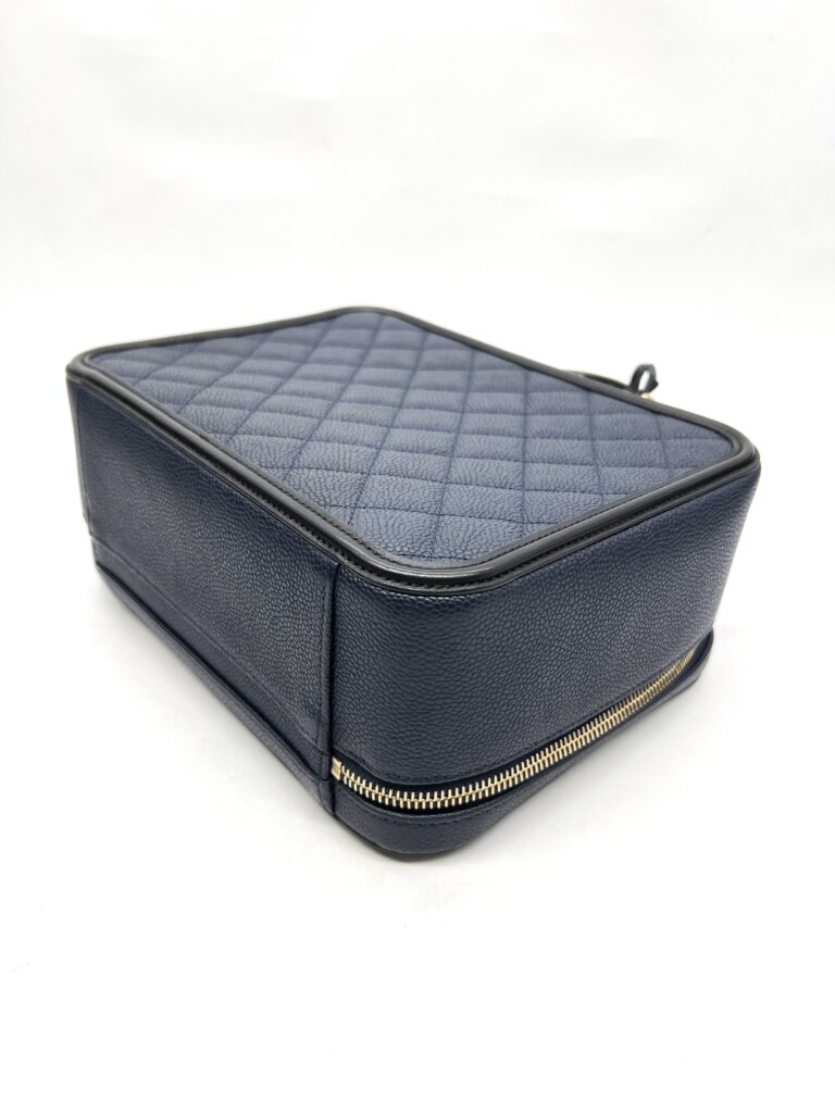 Chanel Filigree Vanity Caviar Navy Black GHW