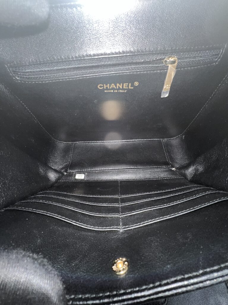 Chanel Filigree Vanity Caviar Navy Black GHW