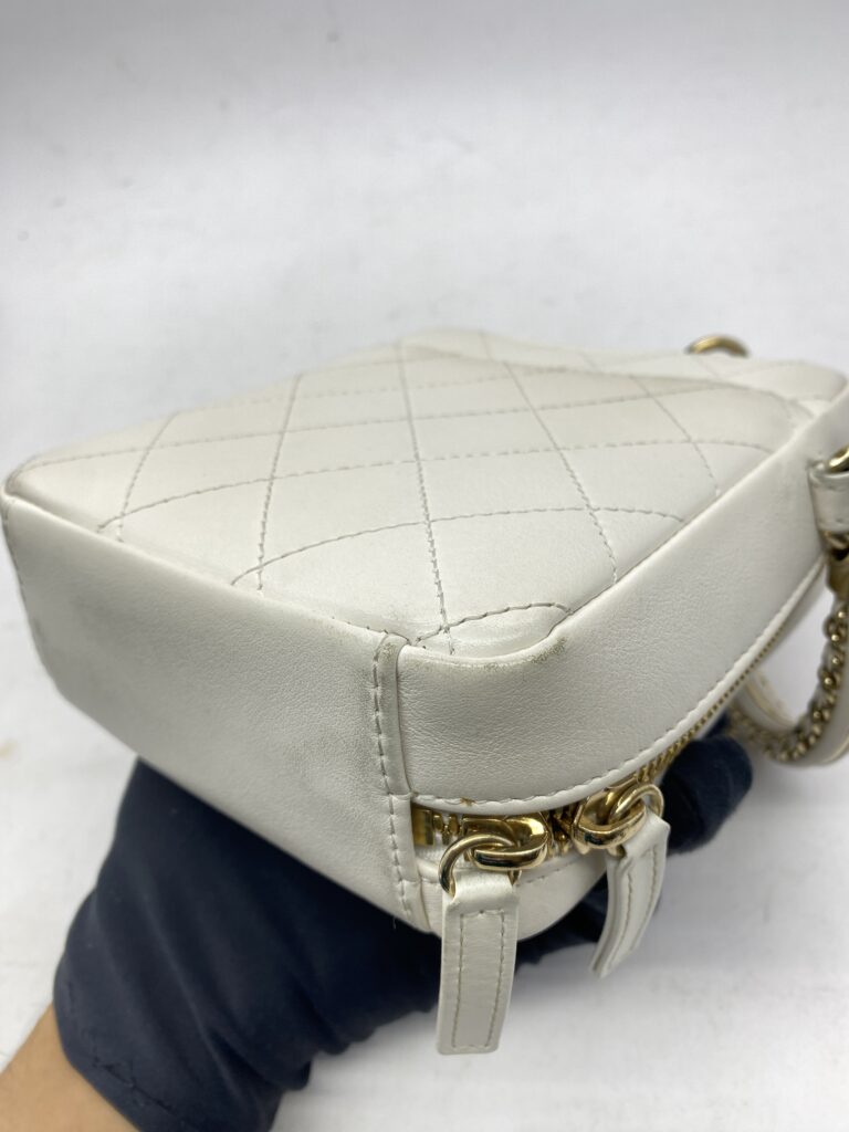 Chanel Vertical Camera Case White LGHW