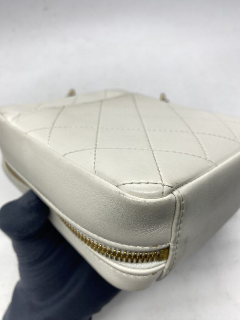 Chanel Vertical Camera Case White LGHW