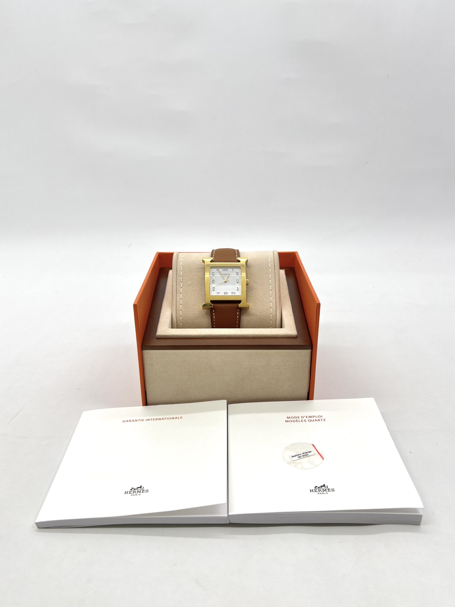 Hermes H Hour GM (63482) Epsom Gold GHW