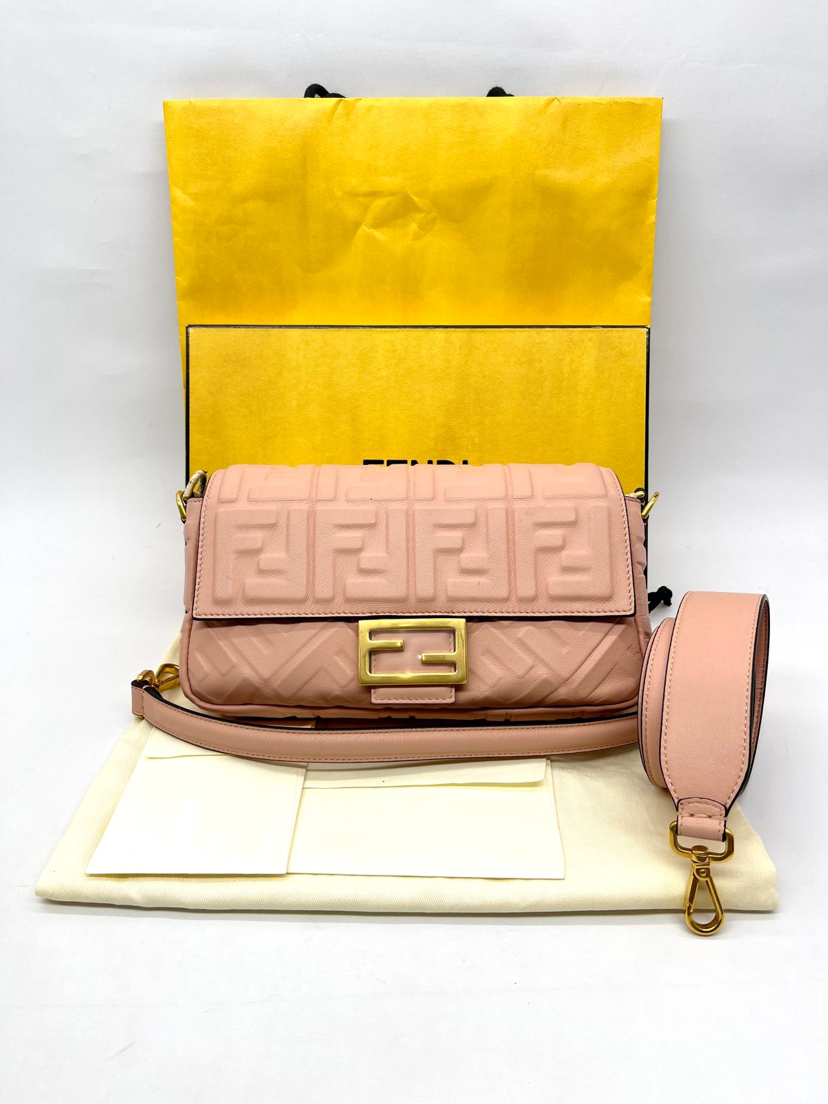 Baguette FF Embossed Baby Pink