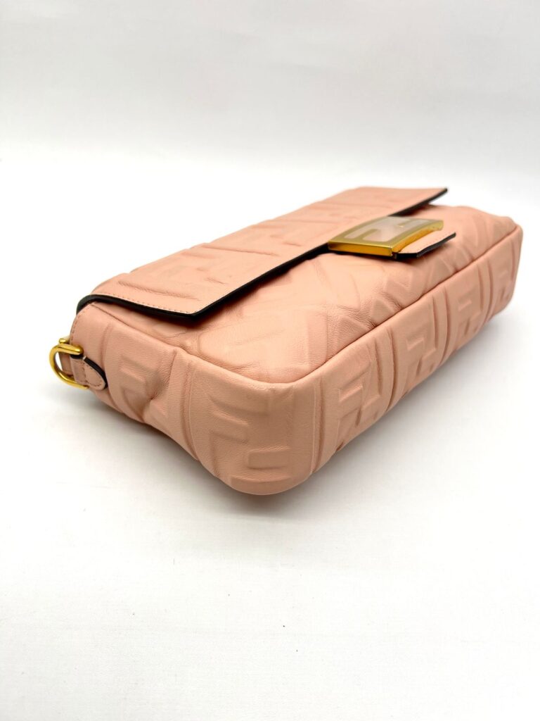 Baguette FF Embossed Baby Pink
