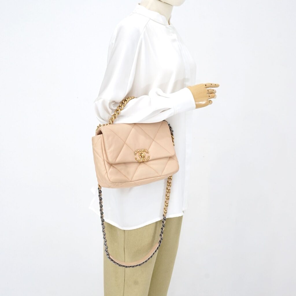Chanel C19 Small Lambskin Nude GHW