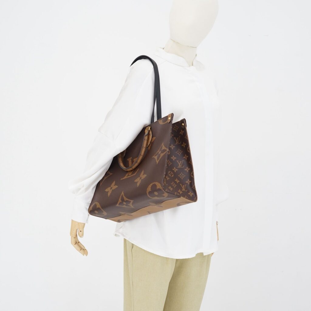 Louis Vuitton On The Go MM Gaint Monogram Reverse GHW