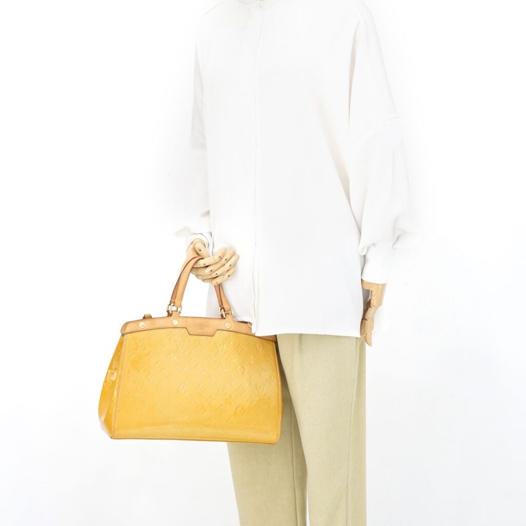 Louis Vuitton Brea MM Vernis Yellow GHW