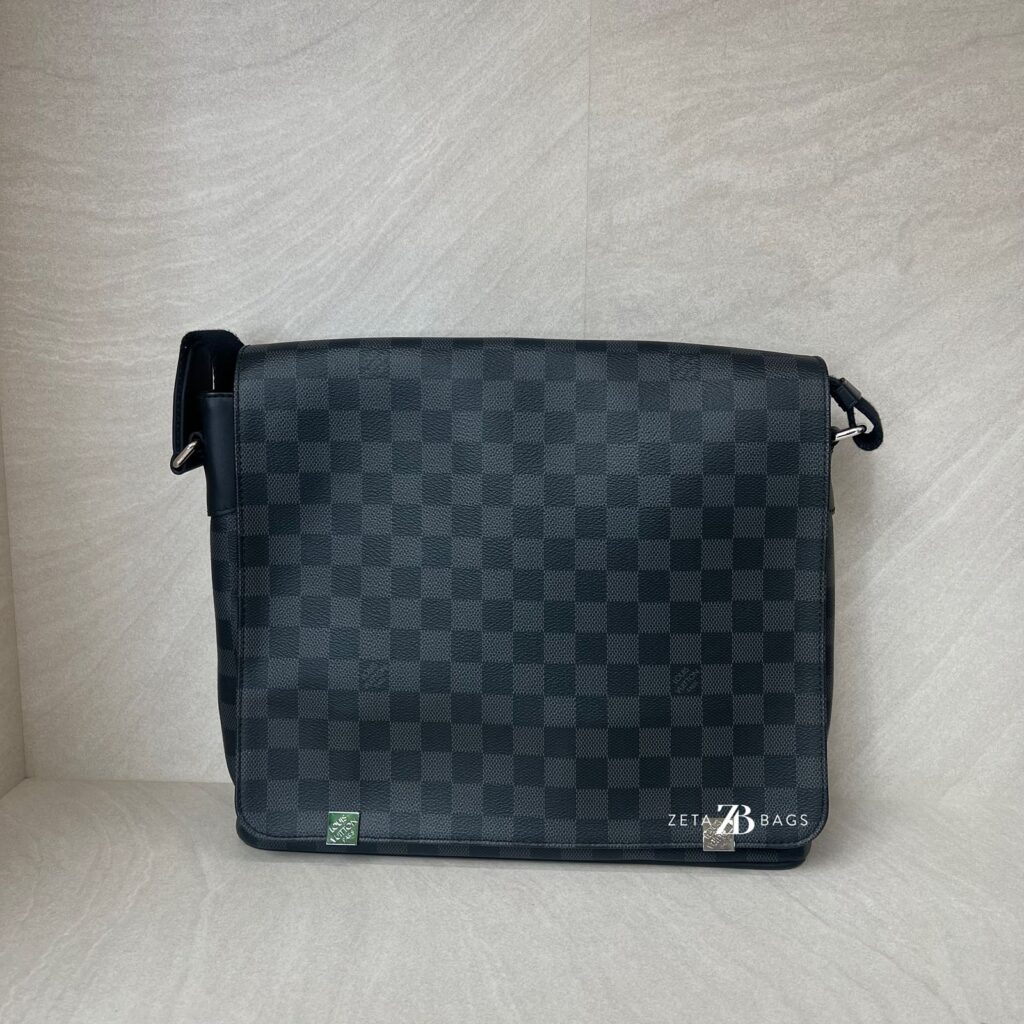 Louis Vuitton District Damier Graphite Black