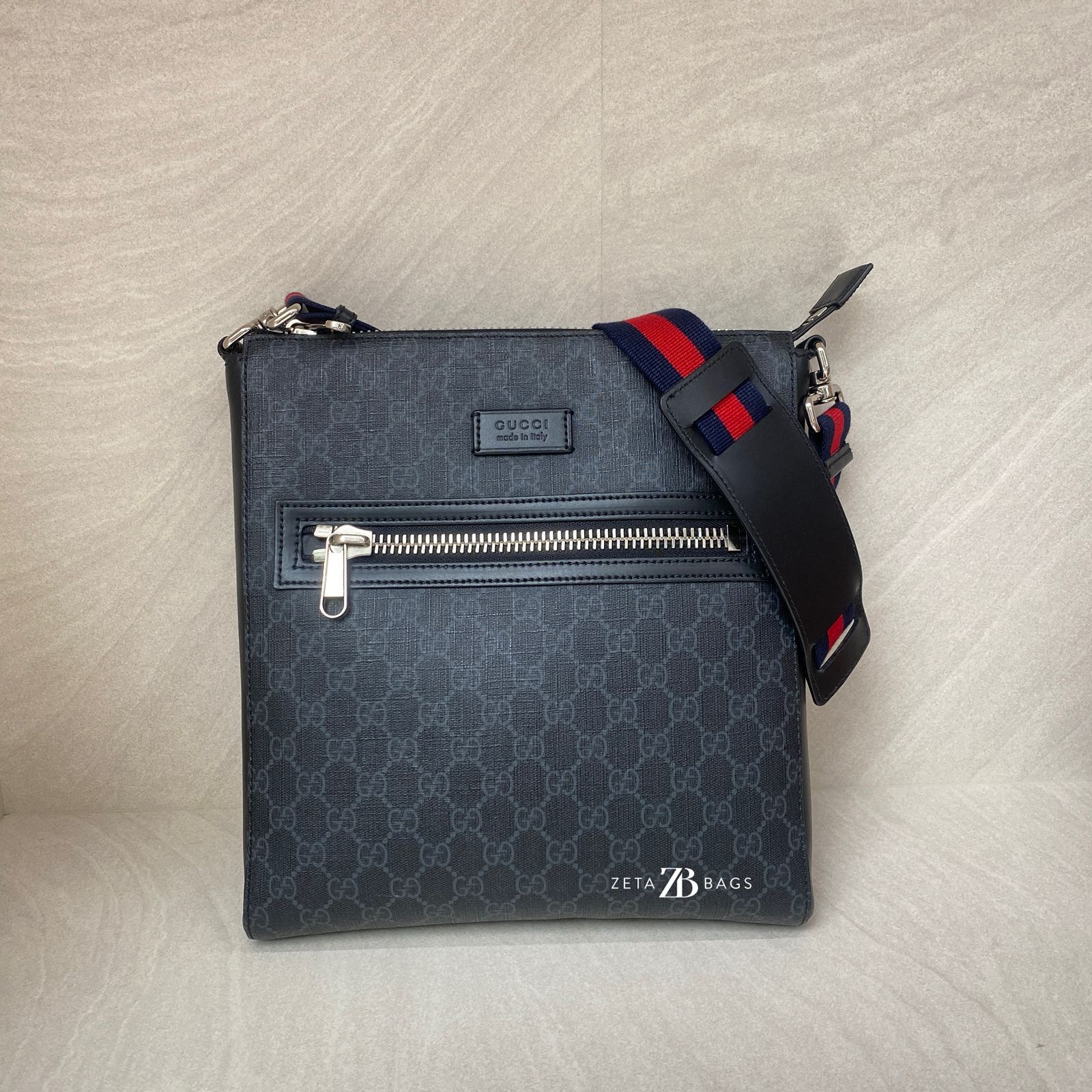 Gucci Courrier Messenger Zip GG Supreme Black SHW