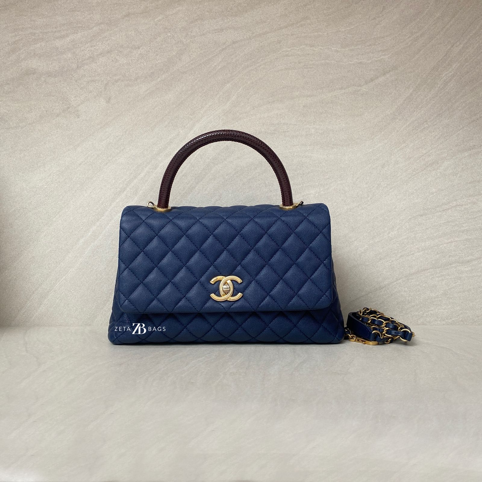 Chanel Coco Handle Medium Caviar Navy GHW